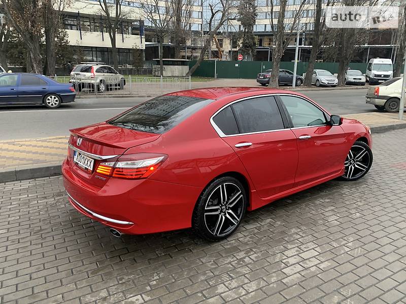 Седан Honda Accord 2016 в Києві