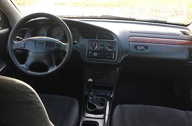 Седан Honda Accord 1999 в Одессе