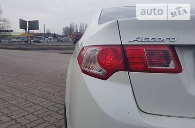 Седан Honda Accord 2010 в Обухове