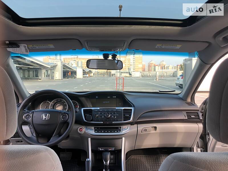 Седан Honda Accord 2013 в Києві