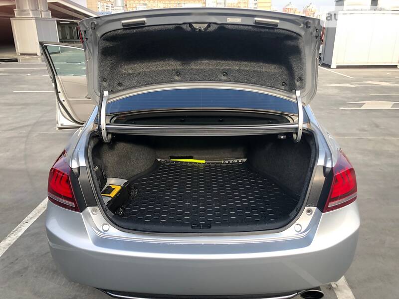 Седан Honda Accord 2013 в Києві