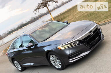 Седан Honda Accord 2018 в 