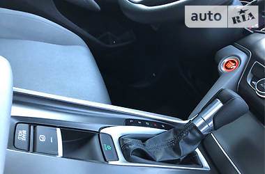 Седан Honda Accord 2018 в 
