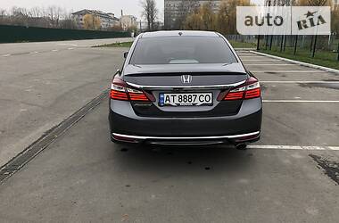 Седан Honda Accord 2017 в Івано-Франківську