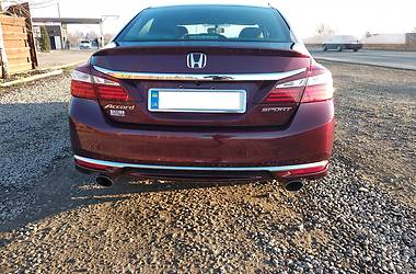Седан Honda Accord 2016 в 