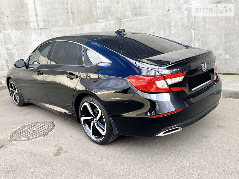 Седан Honda Accord 2018 в Києві