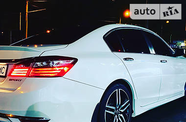 Седан Honda Accord 2017 в 