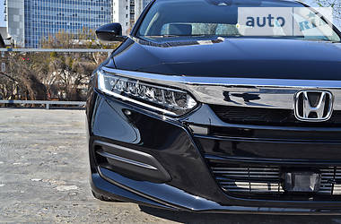 Седан Honda Accord 2018 в 