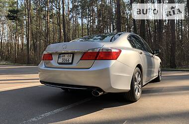 Седан Honda Accord 2014 в 