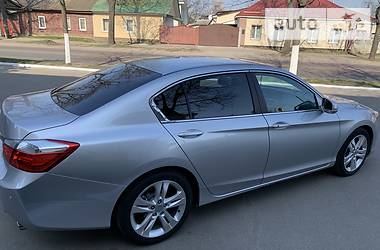 Седан Honda Accord 2013 в 