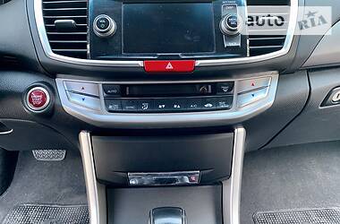 Седан Honda Accord 2013 в 