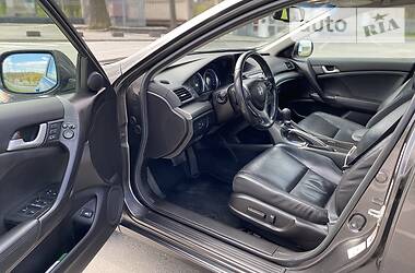 Седан Honda Accord 2010 в 