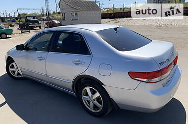 Седан Honda Accord 2003 в 
