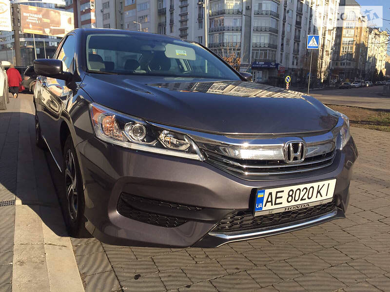 Седан Honda Accord 2016 в Кривом Роге