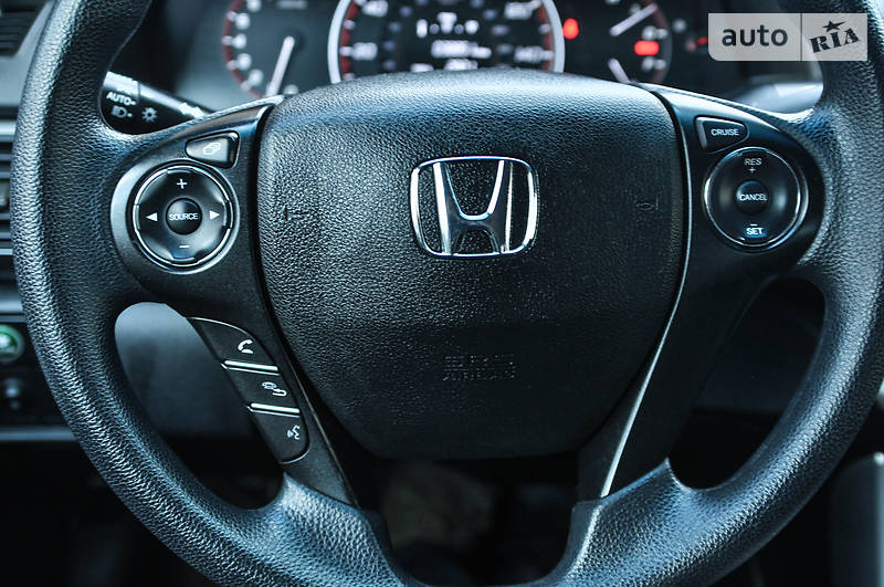 Купе Honda Accord 2013 в Чернівцях