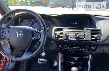 Седан Honda Accord 2017 в 