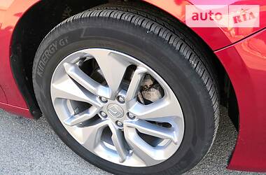 Седан Honda Accord 2018 в 
