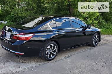 Седан Honda Accord 2016 в Ровно