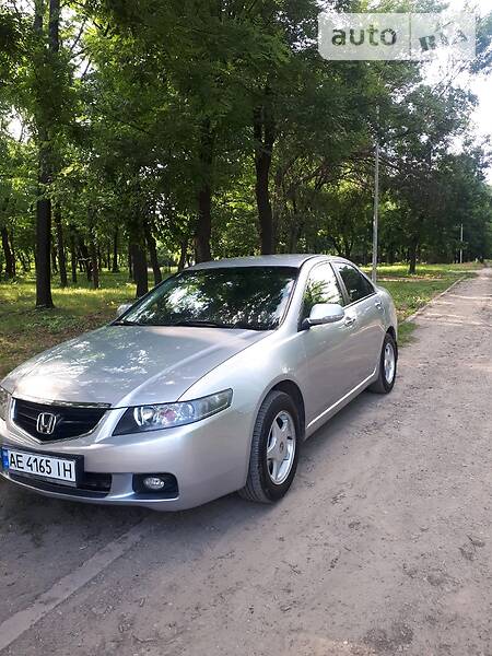 Седан Honda Accord 2004 в Кривому Розі