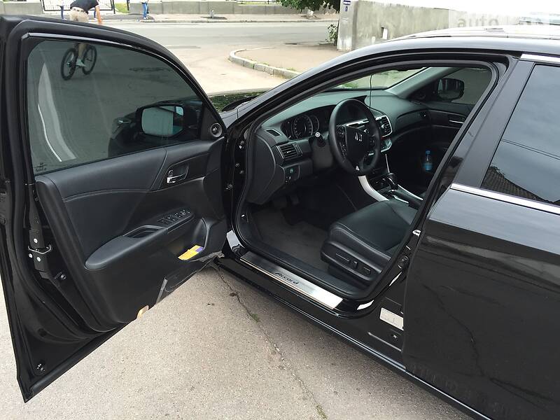 Седан Honda Accord 2013 в Житомирі