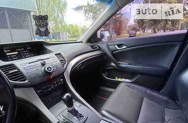 Седан Honda Accord 2010 в 