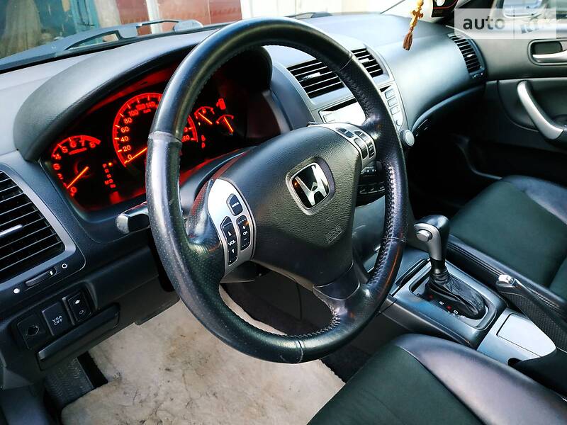 Седан Honda Accord 2005 в Миколаєві