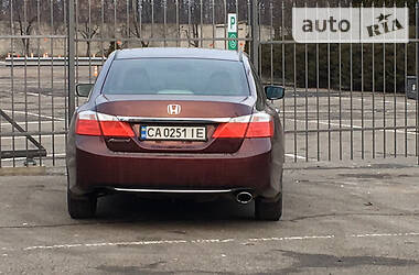 Седан Honda Accord 2013 в Умани