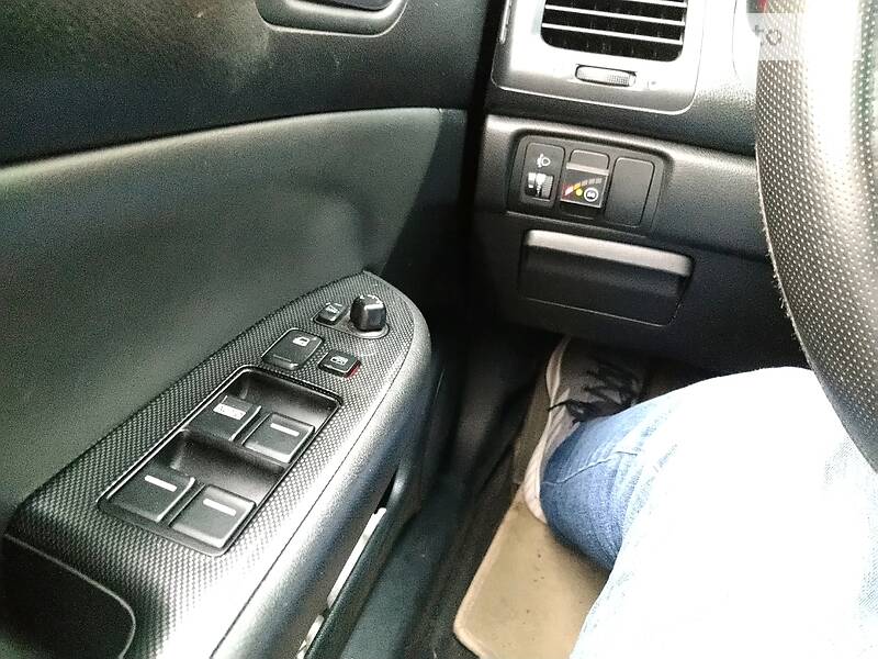 Седан Honda Accord 2004 в Киеве