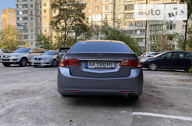 Седан Honda Accord 2012 в Києві