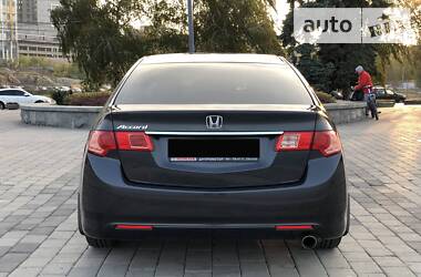 Седан Honda Accord 2011 в Днепре