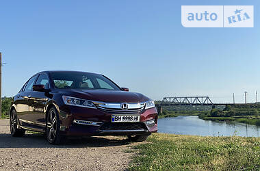 Седан Honda Accord 2017 в 