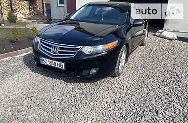 Седан Honda Accord 2010 в Городке