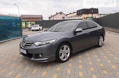 Седан Honda Accord 2010 в Виннице