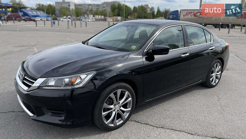 Седан Honda Accord 2015 в Харкові