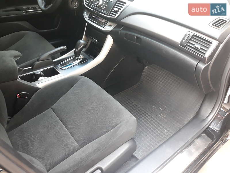 Седан Honda Accord 2013 в Миколаєві