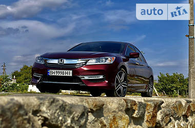 Седан Honda Accord 2017 в 