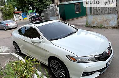 Купе Honda Accord 2015 в 