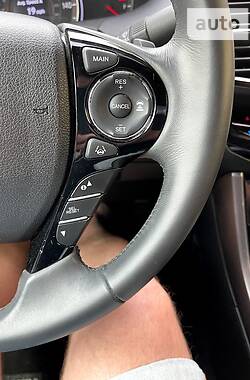 Купе Honda Accord 2015 в 