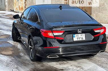 Седан Honda Accord 2018 в 