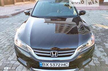 Седан Honda Accord 2014 в Хмельницком