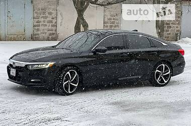 Седан Honda Accord 2018 в 