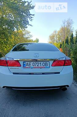 Седан Honda Accord 2014 в 