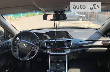 Седан Honda Accord 2013 в Ужгороді