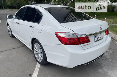 Седан Honda Accord 2015 в Киеве