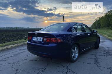 Седан Honda Accord 2004 в Полтаве