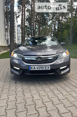 Седан Honda Accord 2016 в Киеве