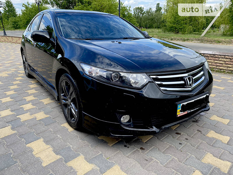 Седан Honda Accord 2010 в Києві