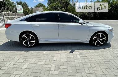 Седан Honda Accord 2018 в Запоріжжі