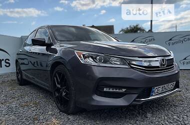 Седан Honda Accord 2017 в Чернівцях