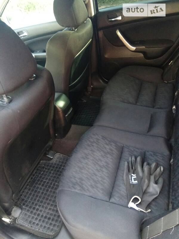 Універсал Honda Accord 2004 в Дніпрі